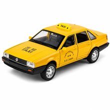 Машинка такси Volkswagen Santana 3246 1:32 желтый (6973140910468)