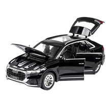 Машинка Audi Q8 1:24 игрушечная Черный (GT-5250, 6976008650605) Машинка Audi Q8 1:24 игрушечная Черный (GT-5250, 6976008650605)